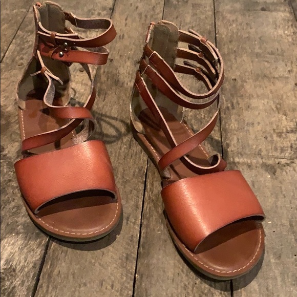 Shoes - American Eagle sandal